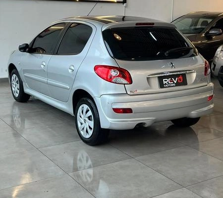 imagem-https://www.socarrao.com.br/sc-vehicle-images-prod/3784925/1789158305133-8447158_3_B_76bb78e068.jpeg