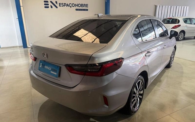 imagem-https://www.socarrao.com.br/sc-vehicle-images-prod/3784931/1789565978409-8469797_1_B_9172e7906c.jpeg