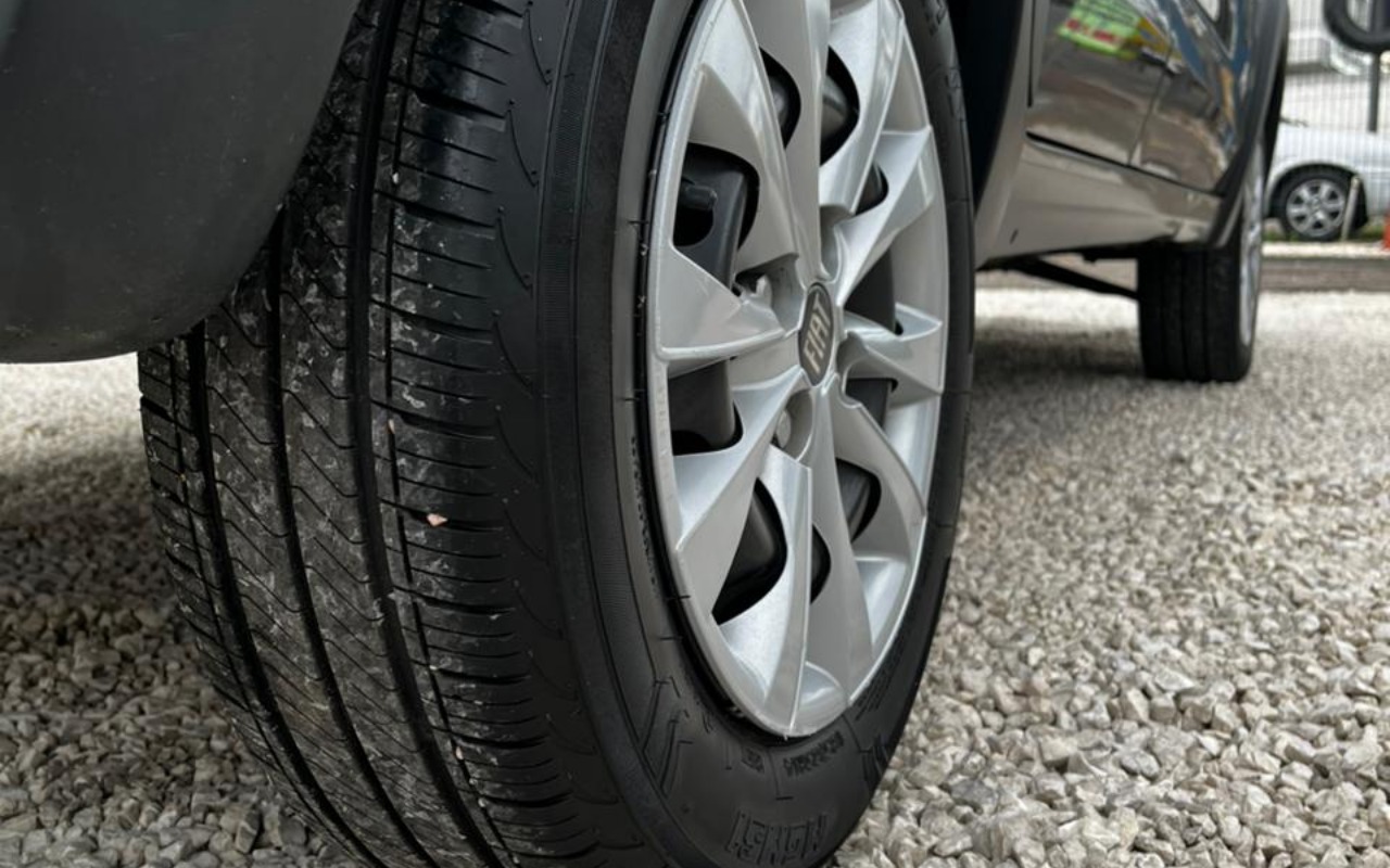 imagem-https://www.socarrao.com.br/sc-vehicle-images-prod/3785099/1789158660515-V2hhdHNBcHAgSW1hZ2UgMjAyNi0wMS0yOCBhdCAyMi4xNi4xOSAoMSkuanBlZw.jpeg
