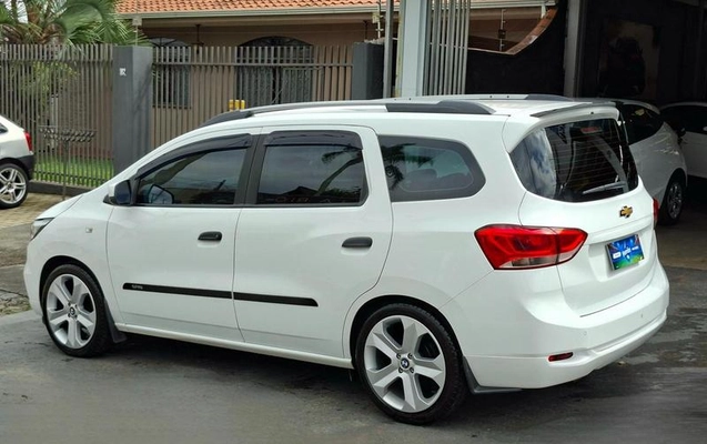 imagem-https://www.socarrao.com.br/sc-vehicle-images-prod/3785150/1789666043079-8467742_6_B_afd098463a.jpeg