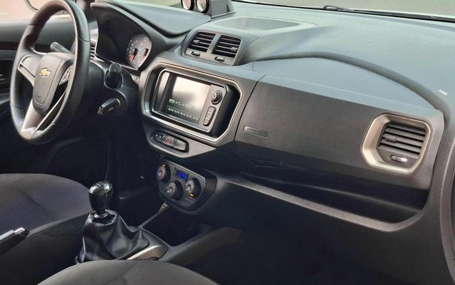 imagem-https://www.socarrao.com.br/sc-vehicle-images-prod/3785150/1789666043081-8467742_7_B_22fc51a08a.jpeg