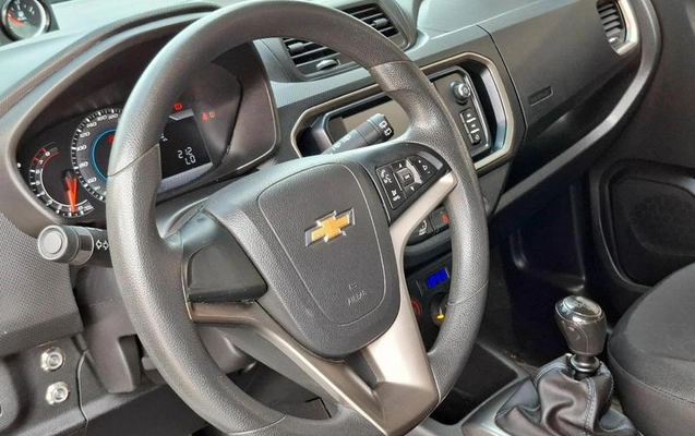 imagem-https://www.socarrao.com.br/sc-vehicle-images-prod/3785150/1789666043088-8467742_13_B_06bd91ca21.jpeg