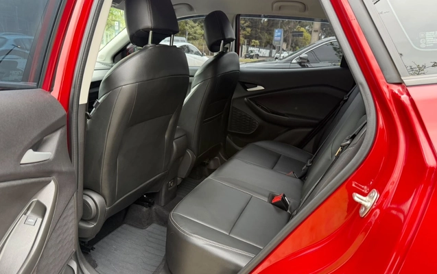 imagem-https://www.socarrao.com.br/sc-vehicle-images-prod/3785151/1789158921103-MzVjNjY5YTEtNjQ1Yi00N2U5LWEwZjAtM2QyZjI3OGIzYWQyLmpwZWc.jpeg