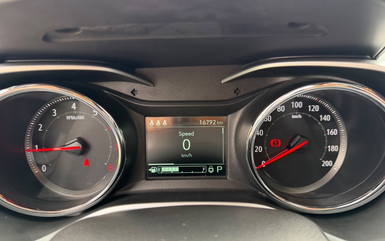 imagem-https://www.socarrao.com.br/sc-vehicle-images-prod/3785151/1789158921457-YzQ0YjJlZWMtY2U4Mi00N2RlLWJkODItMmM0Y2RkN2NhZjIxLmpwZWc.jpeg