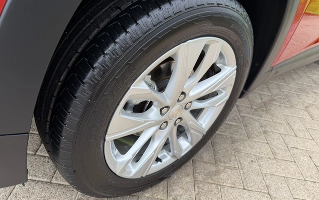 imagem-https://www.socarrao.com.br/sc-vehicle-images-prod/3785151/1789158921586-YzRhZmQ2NDctZGFmMS00NTRjLWEwMmUtY2Y3YWJiYjNmMWVmLmpwZWc.jpeg