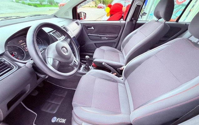 imagem-https://www.socarrao.com.br/sc-vehicle-images-prod/3785156/1790000644046-8397258_5_B_c2805e16ed.jpeg
