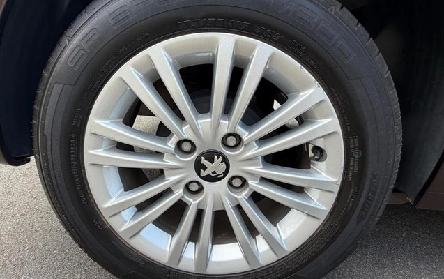 imagem-https://www.socarrao.com.br/sc-vehicle-images-prod/3785157/1789480585846-8469671_17_B_e485ba7dfb.jpeg