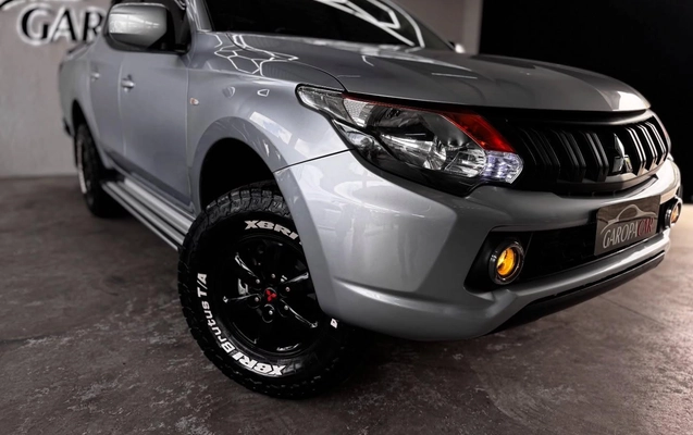 imagem-https://www.socarrao.com.br/sc-vehicle-images-prod/3785195/1789159132749-f7aa9c871cd14f95800b03285b669221_1789158967042.jpg