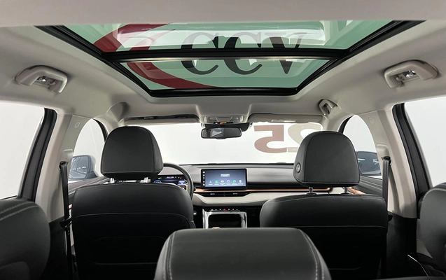 imagem-https://www.socarrao.com.br/sc-vehicle-images-prod/3785235/1789489816663-4cca13d3-1ebb-49b5-bdc8-61cc34514c7c.jpg