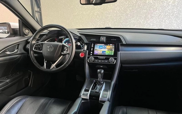 imagem-https://www.socarrao.com.br/sc-vehicle-images-prod/3785337/1790003576755-8469721_15_B_3b2c793d54.jpeg