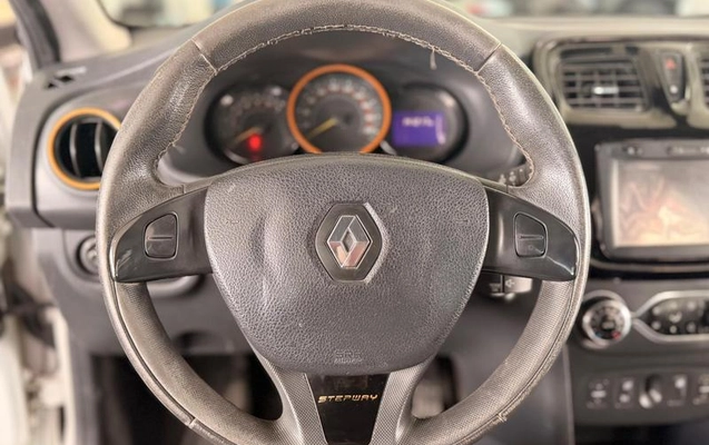 imagem-https://www.socarrao.com.br/sc-vehicle-images-prod/3785372/1789159394186-8469905_14_B_816a1acd0f.jpeg