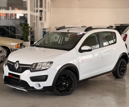 Renault Sandero 2016 Branco — foto 1 de 3
