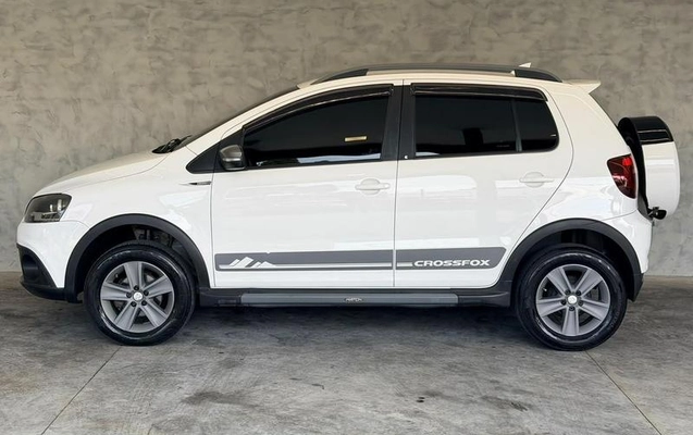 imagem-https://www.socarrao.com.br/sc-vehicle-images-prod/3785394/1789225563397-8465509_4_B_7f4abd3bb6.jpeg
