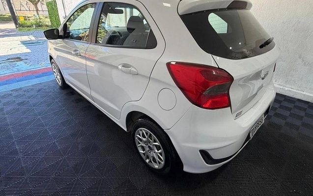 imagem-https://www.socarrao.com.br/sc-vehicle-images-prod/3785429/1789563307801-8469949_4_B_5d01d3f481.jpeg