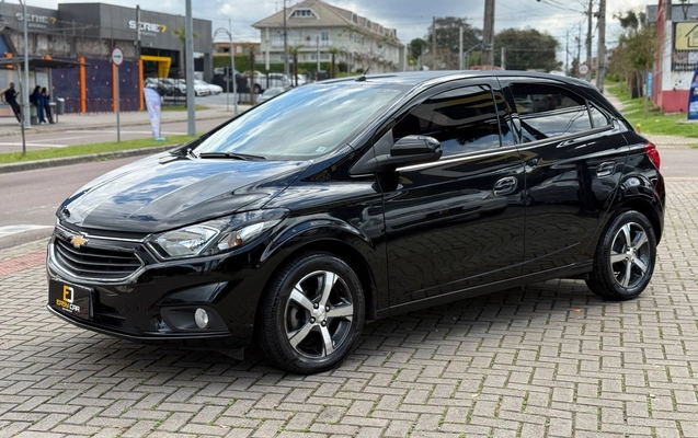 imagem-https://www.socarrao.com.br/sc-vehicle-images-prod/3785449/1789159614490-1_023100.jpg