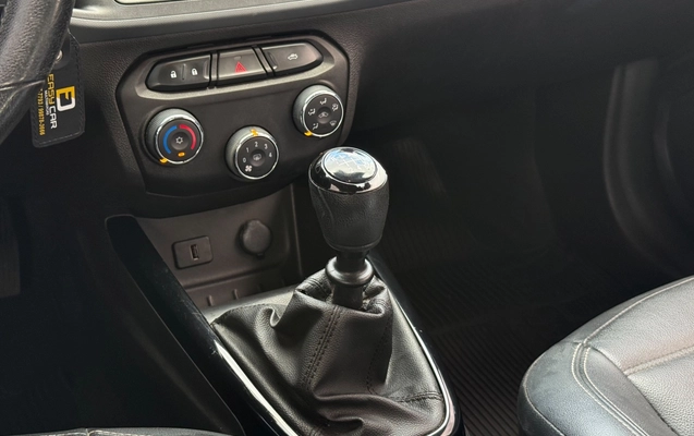 imagem-https://www.socarrao.com.br/sc-vehicle-images-prod/3785449/1789159614511-1_023044.jpg