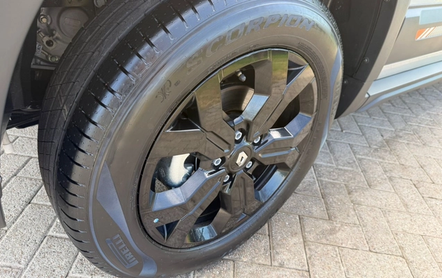 imagem-https://www.socarrao.com.br/sc-vehicle-images-prod/3785456/1789159685681-OTVmYjZkYjctOTFkNC00Y2M4LWFkOWUtYjExNTNmZTFkMmMxLmpwZWc.jpeg
