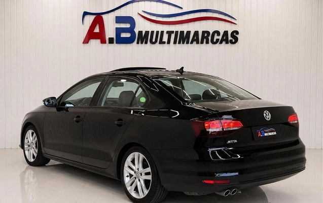 imagem-https://www.socarrao.com.br/sc-vehicle-images-prod/3785529/1789159893911-8469974_10_B_5865de5259.jpeg