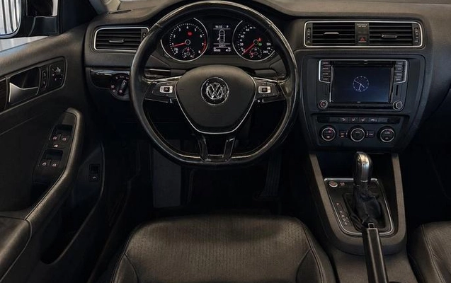 imagem-https://www.socarrao.com.br/sc-vehicle-images-prod/3785529/1789159893912-8469974_2_B_017b36c962.jpeg