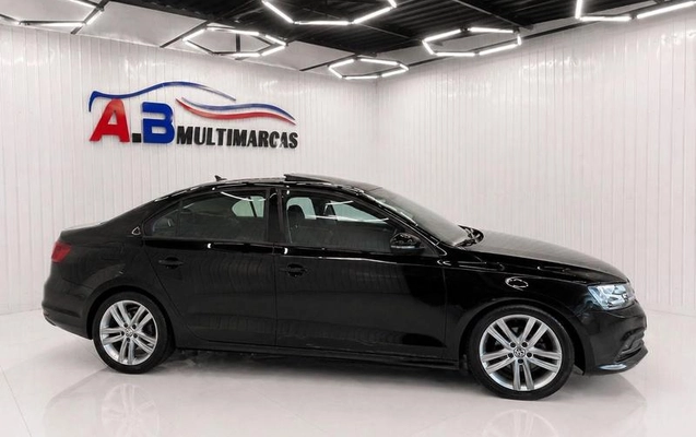 imagem-https://www.socarrao.com.br/sc-vehicle-images-prod/3785529/1789159893912-8469974_7_B_0cdd6c39ff.jpeg