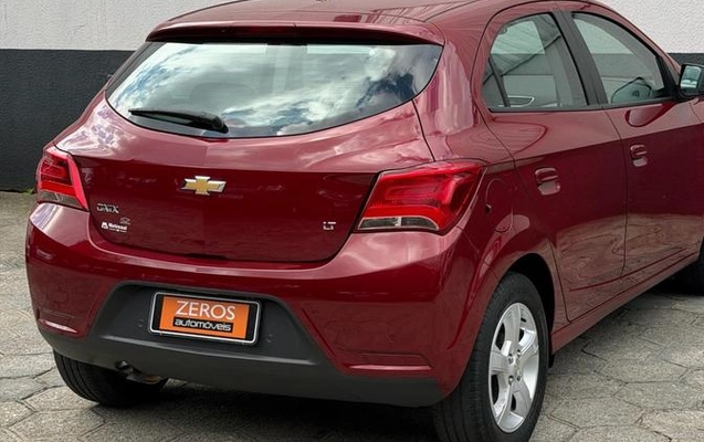 imagem-https://www.socarrao.com.br/sc-vehicle-images-prod/3785563/1789221164793-8448929_3_B_7b3a967580.jpeg