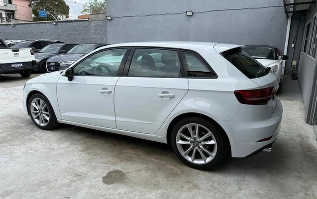 imagem-https://www.socarrao.com.br/sc-vehicle-images-prod/3785663/1789160112219-8469951_1_B_85287c8488.jpeg