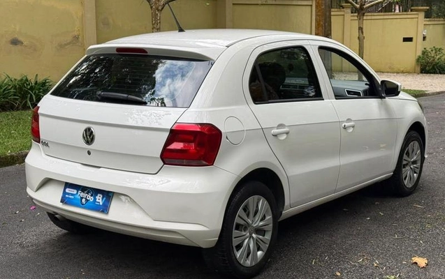 imagem-https://www.socarrao.com.br/sc-vehicle-images-prod/3785826/1789160324012-8364877_8_B_7723964d89.jpeg