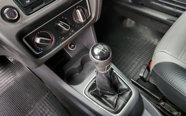 imagem-https://www.socarrao.com.br/sc-vehicle-images-prod/3785984/1789227721595-V2hhdHNBcHAgSW1hZ2UgMjAyNi0wOS0xMiBhdCAxMC41MS40NSAoMykuanBlZw.jpeg