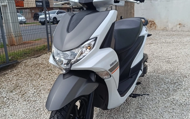 imagem-https://www.socarrao.com.br/sc-vehicle-images-prod/3786029/1789160513867-V2hhdHNBcHAgSW1hZ2UgMjAyNi0wOS0xMSBhdCAxNy4zNS41OCAoMSkuanBlZw.jpeg