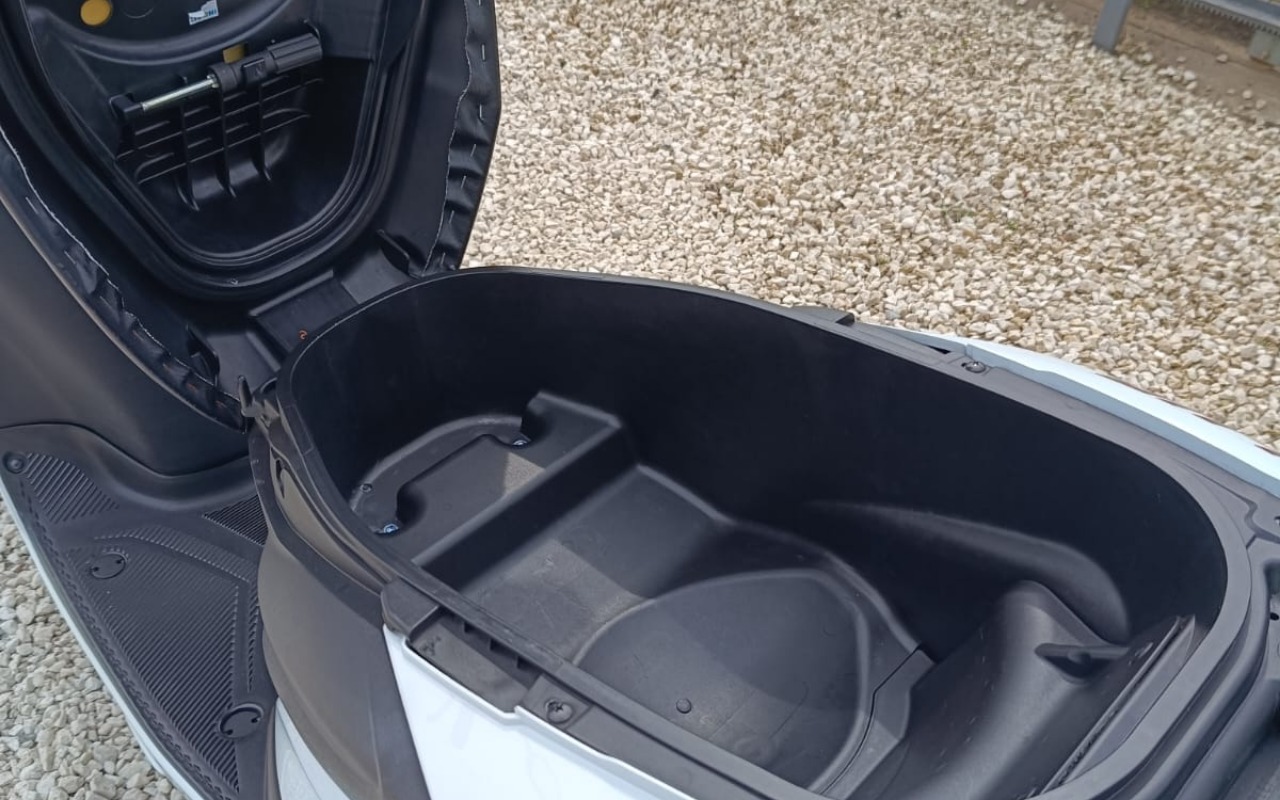 imagem-https://www.socarrao.com.br/sc-vehicle-images-prod/3786029/1789160515078-bW90byBGbHVvLmpwZWc.jpeg