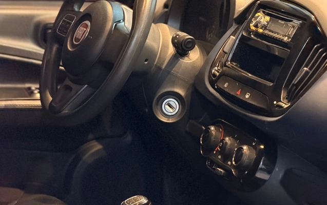 imagem-https://www.socarrao.com.br/sc-vehicle-images-prod/3786181/1789160917543-V2hhdHNBcHAgSW1hZ2UgMjAyNi0wOS0xMSBhdCAxNS4yMS4yOCAoMSkuanBlZw.jpeg