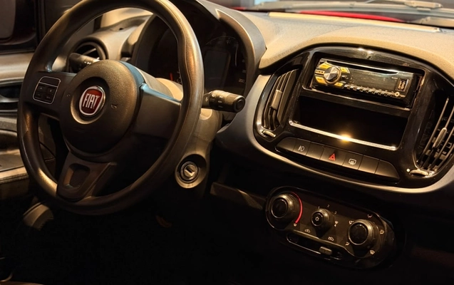 imagem-https://www.socarrao.com.br/sc-vehicle-images-prod/3786181/1789160917590-V2hhdHNBcHAgSW1hZ2UgMjAyNi0wOS0xMSBhdCAxNS4yMS4yOSAoMSkuanBlZw.jpeg
