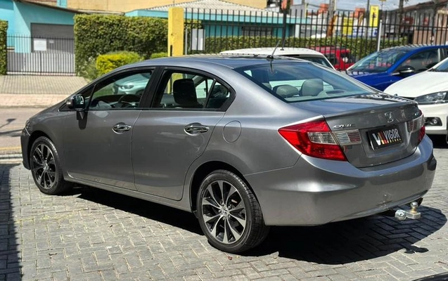 imagem-https://www.socarrao.com.br/sc-vehicle-images-prod/3786226/1789167746822-8463390_4_B_839694b80e.jpeg