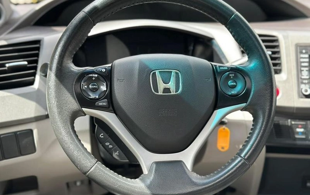 imagem-https://www.socarrao.com.br/sc-vehicle-images-prod/3786226/1789167746828-8463390_7_B_53516f7ea5.jpeg