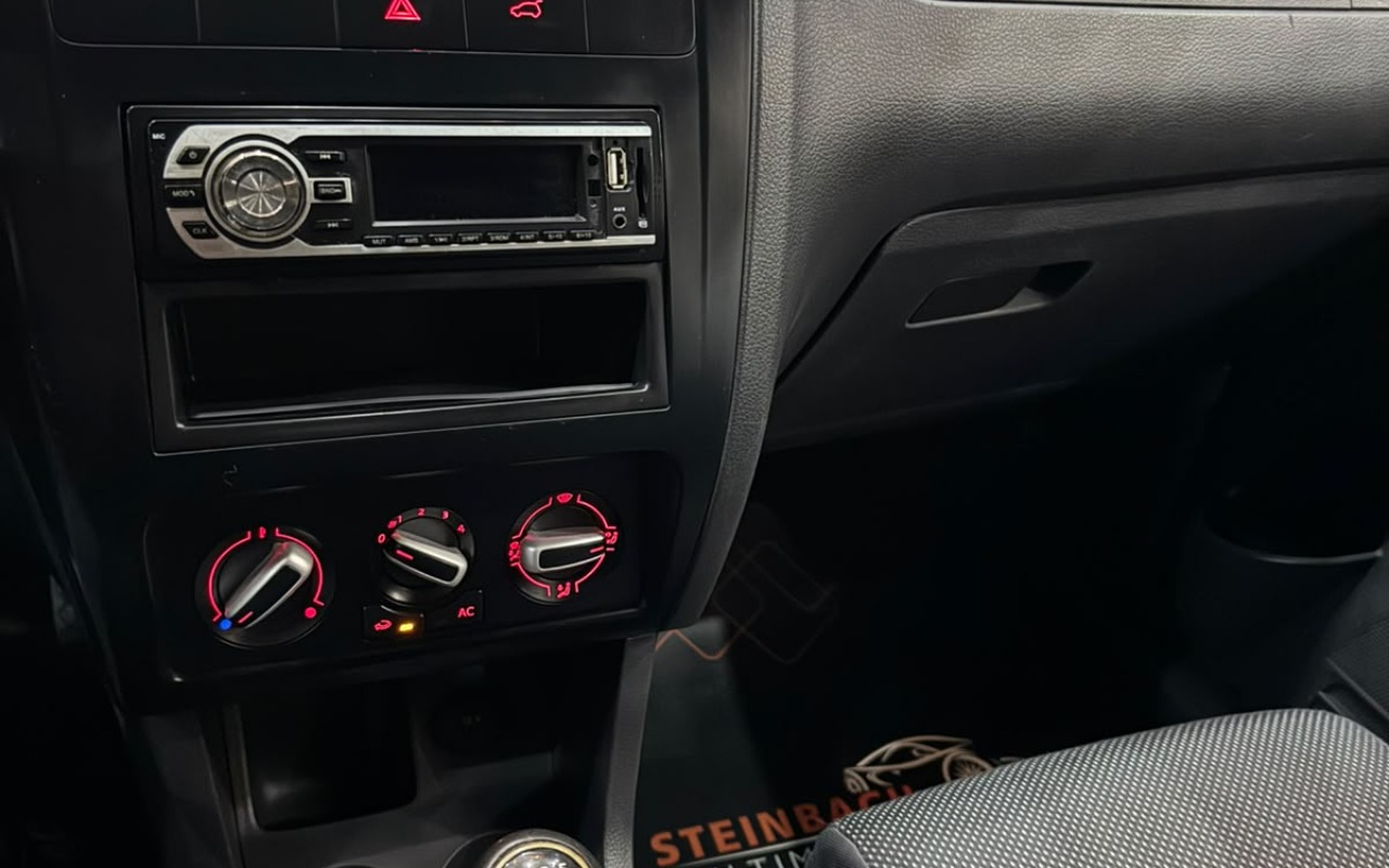 imagem-https://www.socarrao.com.br/sc-vehicle-images-prod/3786515/1789161615748-VlcgVm9sa3N3YWdlbiBGb3ggMS4wIENvbXBsZXRvIDIwMTIgU3RlaW5iYWNoIE11bHRpbWFyY2FzIGVtIFNhbnRvIEFtYXJvIGRhIEltcGVyYXRyaXogU0MgMTEuanBlZw.jpeg