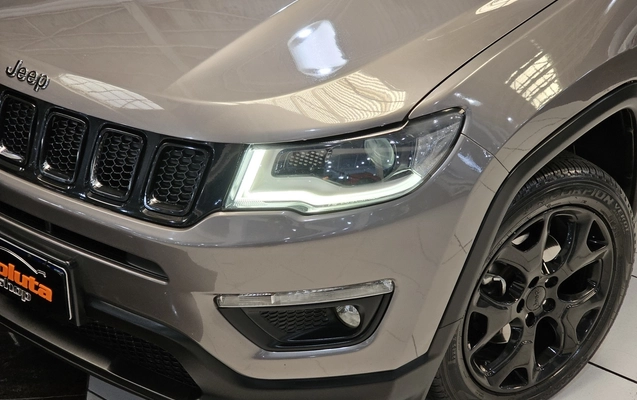 imagem-https://www.socarrao.com.br/sc-vehicle-images-prod/3786590/1789161937092-1_052912.jpg