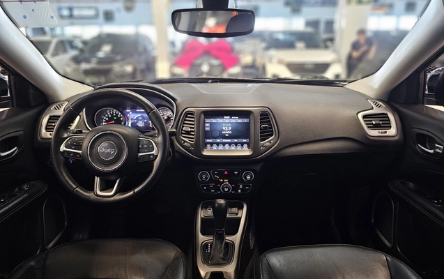 imagem-https://www.socarrao.com.br/sc-vehicle-images-prod/3786590/1789161937115-1_052945.jpg