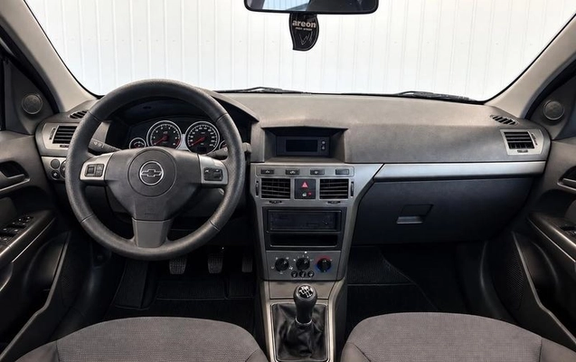 imagem-https://www.socarrao.com.br/sc-vehicle-images-prod/3786717/1789162551100-8470180_3_B_7970499155.jpeg