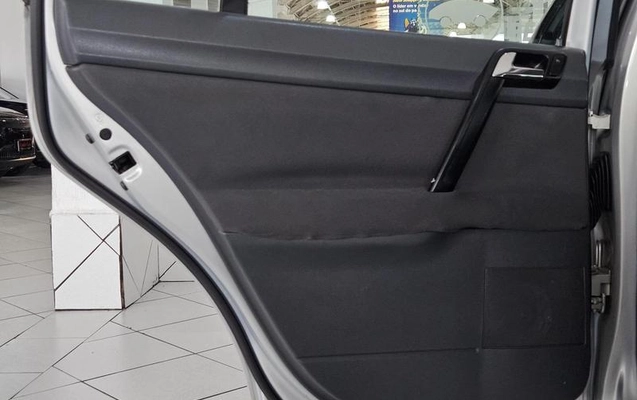 imagem-https://www.socarrao.com.br/sc-vehicle-images-prod/3786720/1789168491990-8470207_18_B_65c3c548a2.jpeg