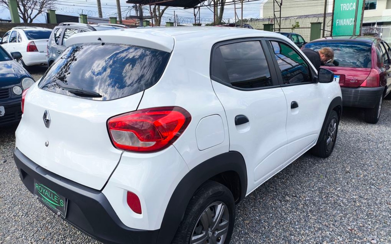imagem-https://www.socarrao.com.br/sc-vehicle-images-prod/3786742/1789226464408-SU1HXzIwMjYwOTExXzE1MTg1OCAoQ29weSkuanBn.jpg