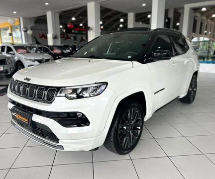 Jeep Compass 2022 Branco — foto 1 de 3