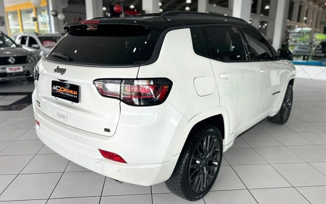 imagem-https://www.socarrao.com.br/sc-vehicle-images-prod/3787073/1789659951078-8467763_4_B_0c6f86c79d.jpeg