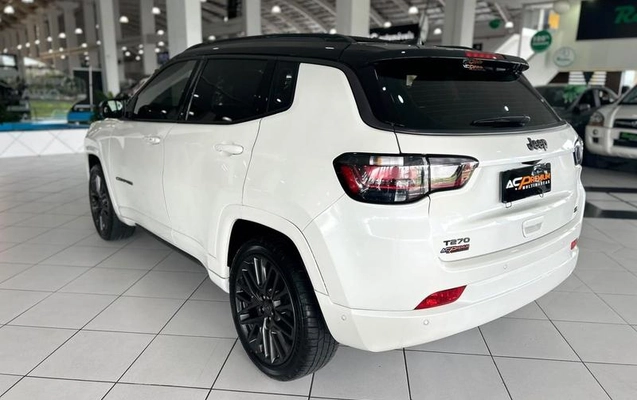 imagem-https://www.socarrao.com.br/sc-vehicle-images-prod/3787073/1789659951081-8467763_6_B_9cd8b7ca96.jpeg