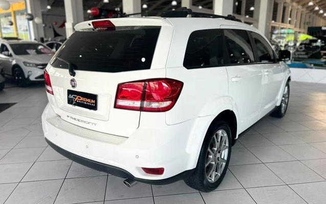 imagem-https://www.socarrao.com.br/sc-vehicle-images-prod/3787086/1789657790798-8467728_4_B_50e8a5994f.jpeg