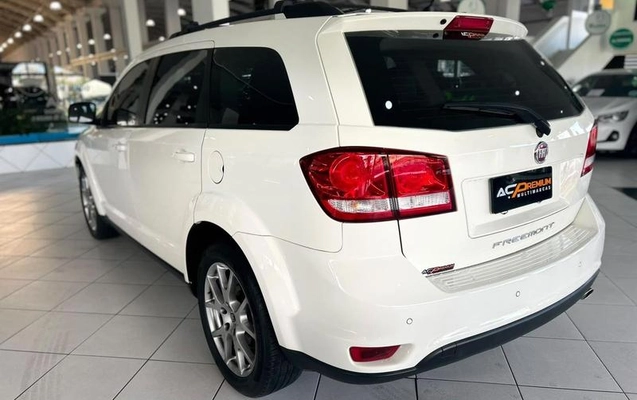 imagem-https://www.socarrao.com.br/sc-vehicle-images-prod/3787086/1789657790800-8467728_6_B_a16b174184.jpeg