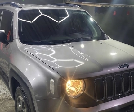 Jeep Renegade 2020 Prata — foto 1 de 3