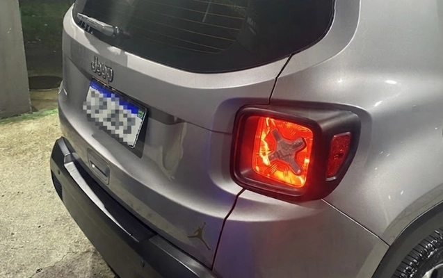 imagem-https://www.socarrao.com.br/sc-vehicle-images-prod/3788073/1789168012074-SU1HXzEwNzQuanBlZw.jpeg