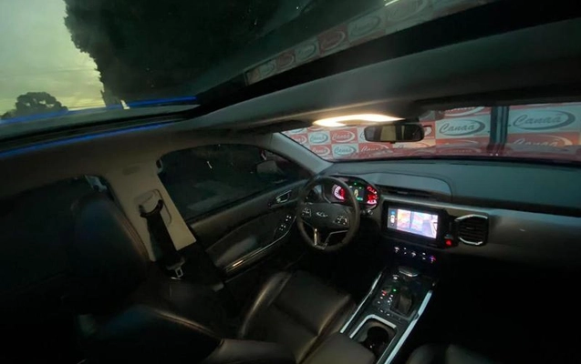 imagem-https://www.socarrao.com.br/sc-vehicle-images-prod/3788083/1789167315973-8395383_14_B_46721e86bf.jpeg