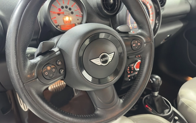 imagem-https://www.socarrao.com.br/sc-vehicle-images-prod/3788101/1789167532621-1_075755.jpg