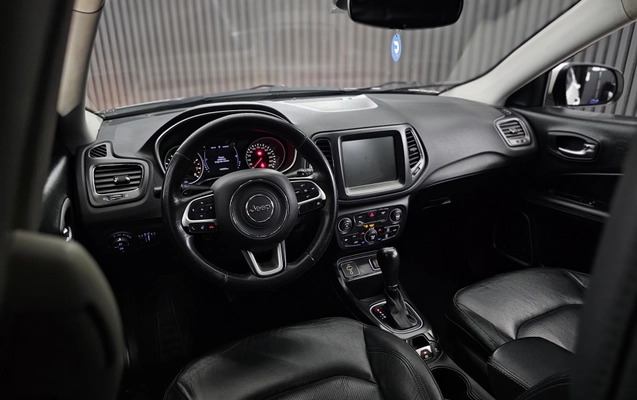 imagem-https://www.socarrao.com.br/sc-vehicle-images-prod/3788415/1789168562186-003_264c9d64c5cd0eec4c4fa3ec8cef8dc3.jpg